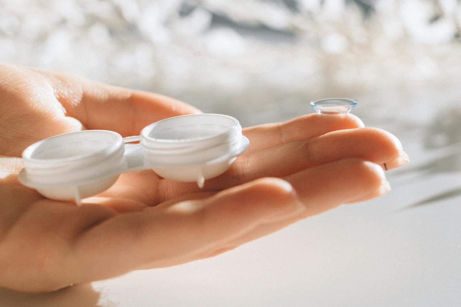 Contact lens fitting